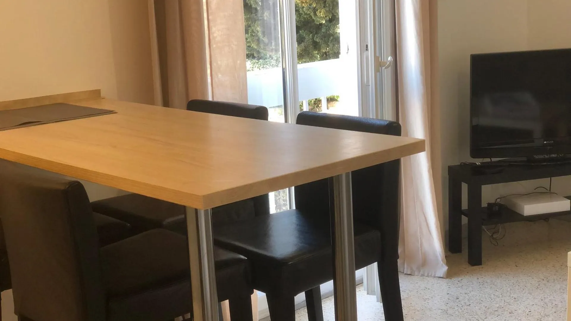 T2 Relax Apartment Six-Fours-les-Plages 0*,  France